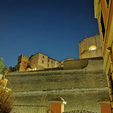 Il Portone Del Vaticano Rome